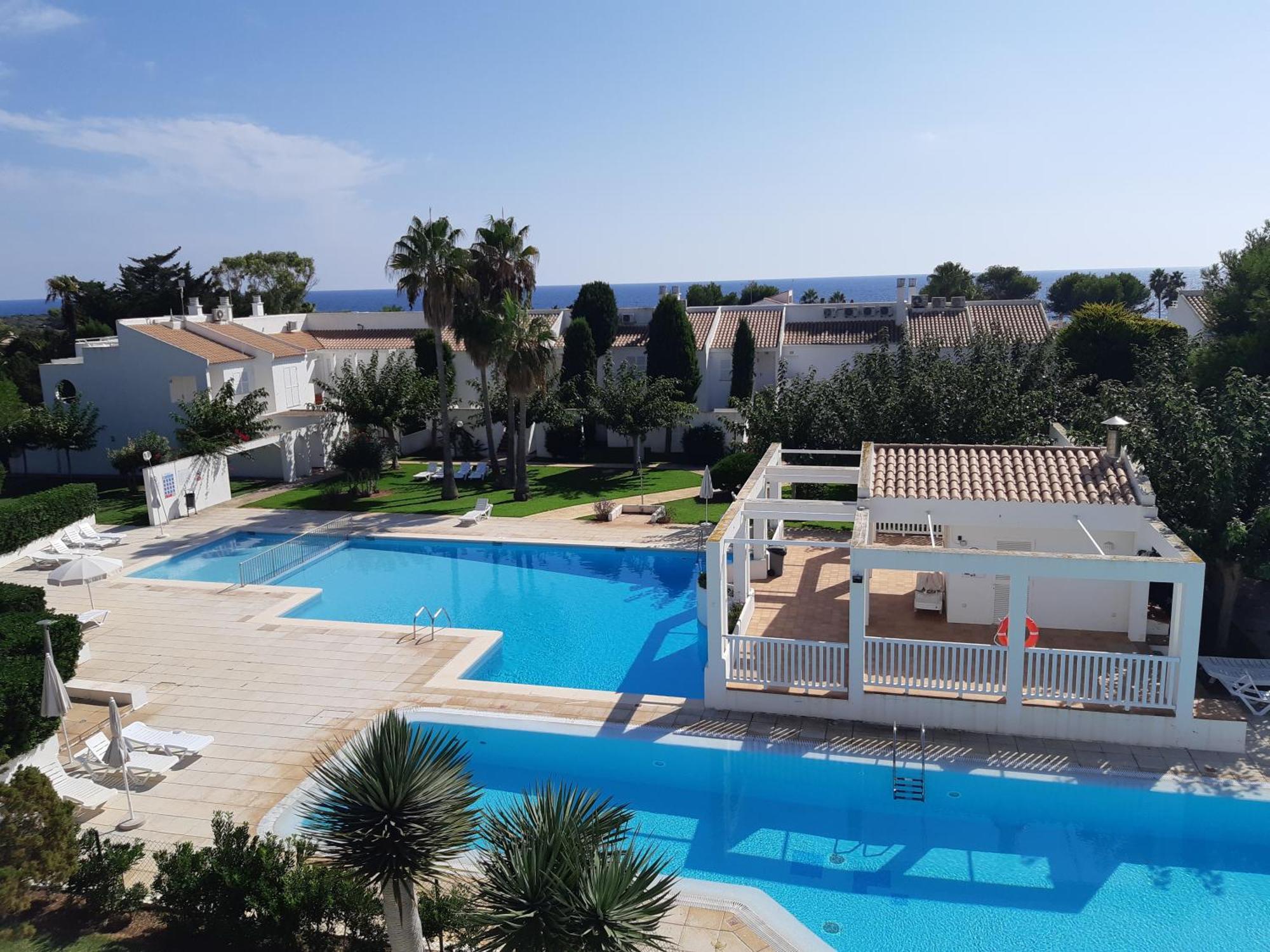 Apartment Calme, Mer, Piscines.son Xoriguer Quiet Apartment, Sea, Swimming Pools.